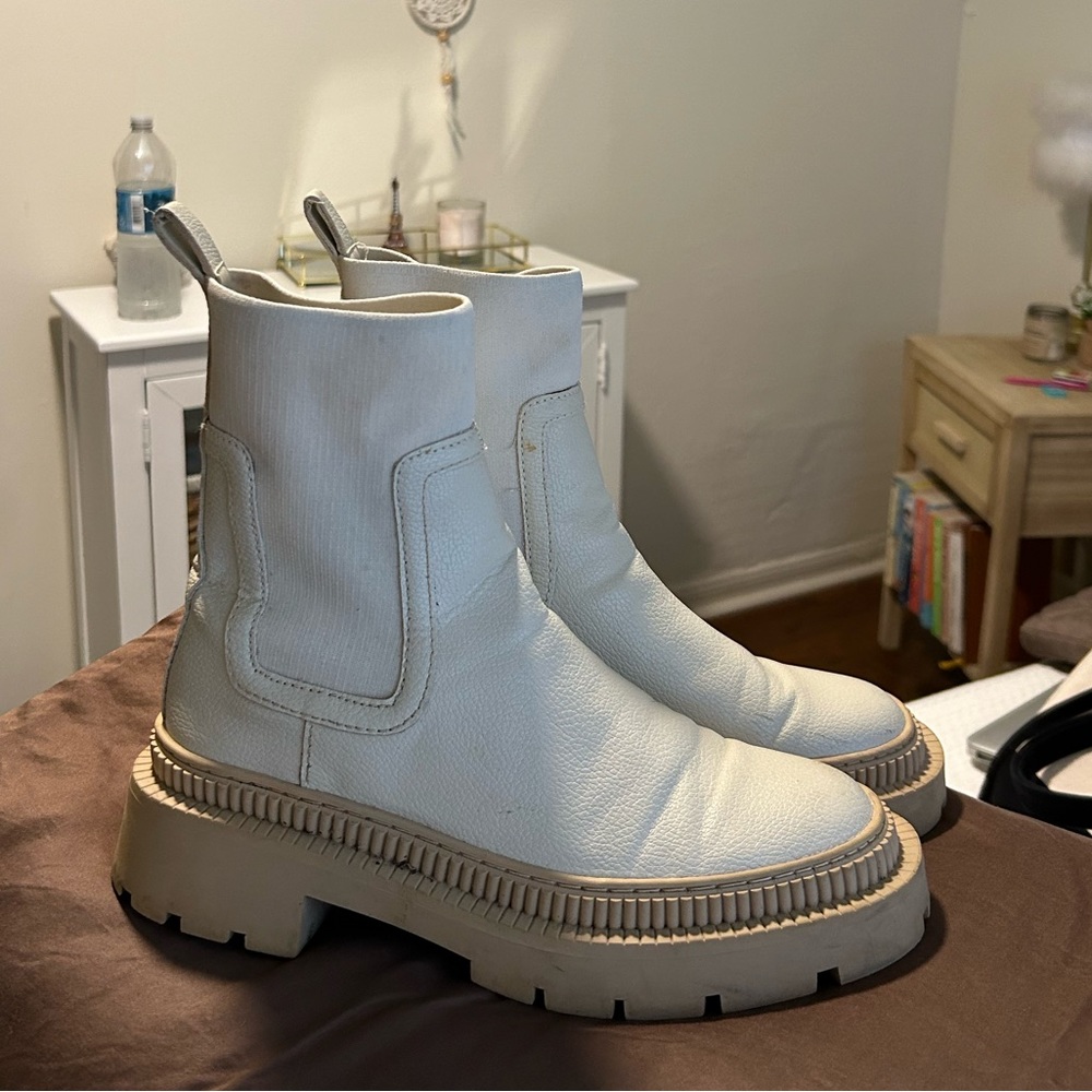 Women’s boots - Picture 3 of 4